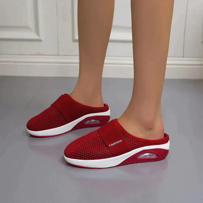 Non-slip Round Closed Toe Slip-on Sneakers