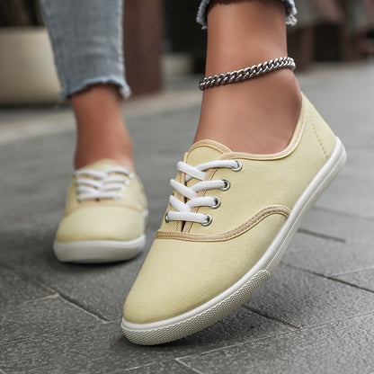 Lotte | Comfortable low canvas lace-up shoes