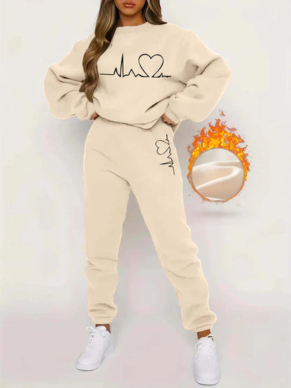 Jess | Round neck sweater with heart print &amp; jogging suit set - Ideal for fall/winter