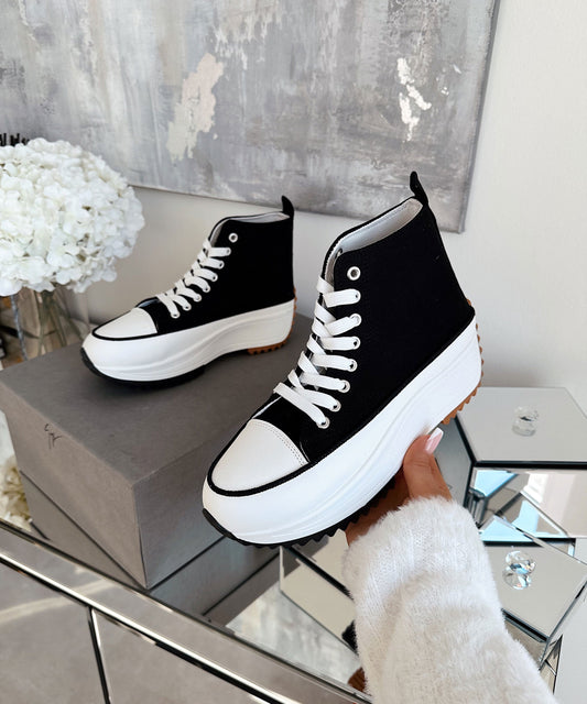 Adelia - Classic Black High-Top Sneakers