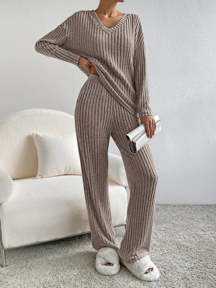 Jess Fashion - Chic and Stylish Fall V-Neck Ribbed Lounge Set for Women