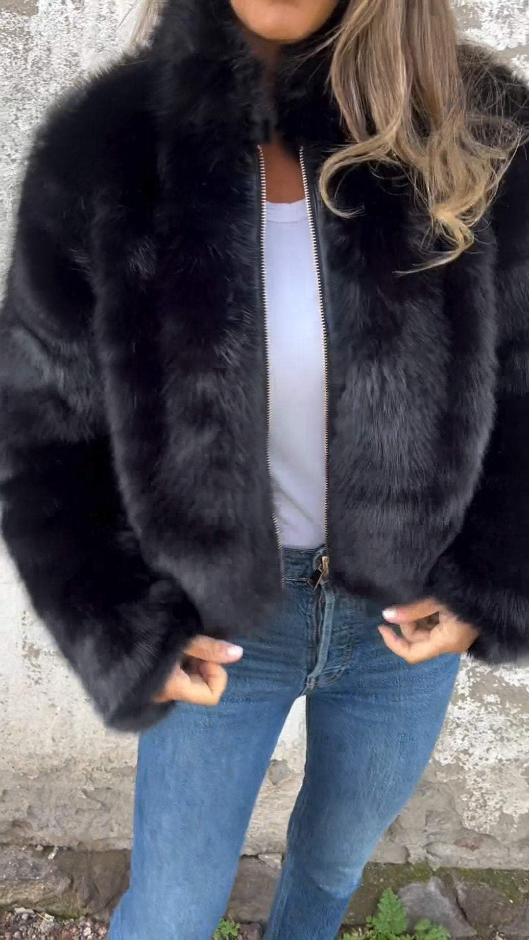 Faux fur jacket - Suus