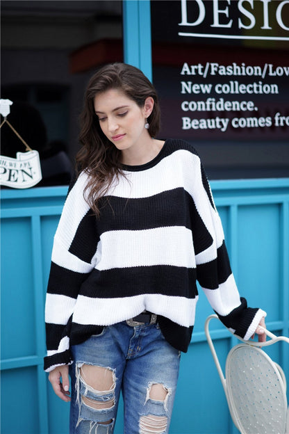 Striped round neck sweater for women