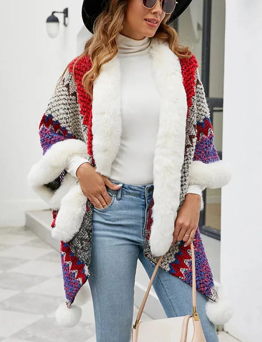 Women's cape with faux fur