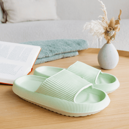 Soft, comfortable slippers - Belleann