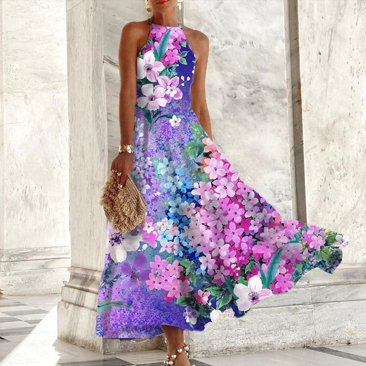 Vera - sleeveless maxi dress with halter.