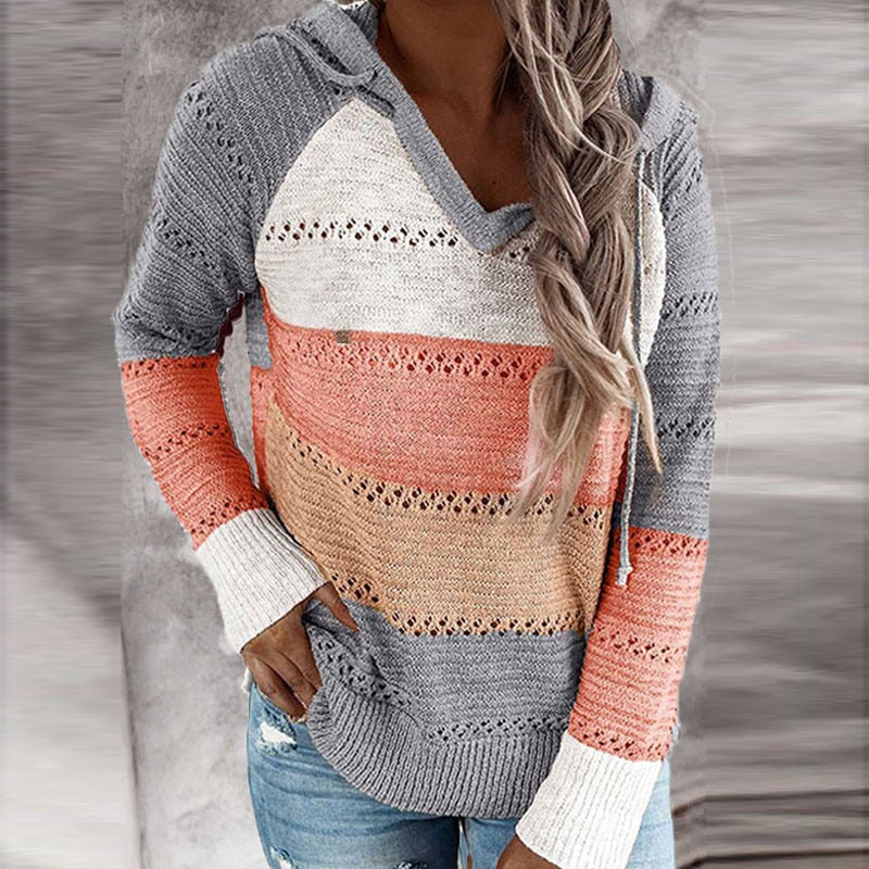 Fashionable knitted sweater for women