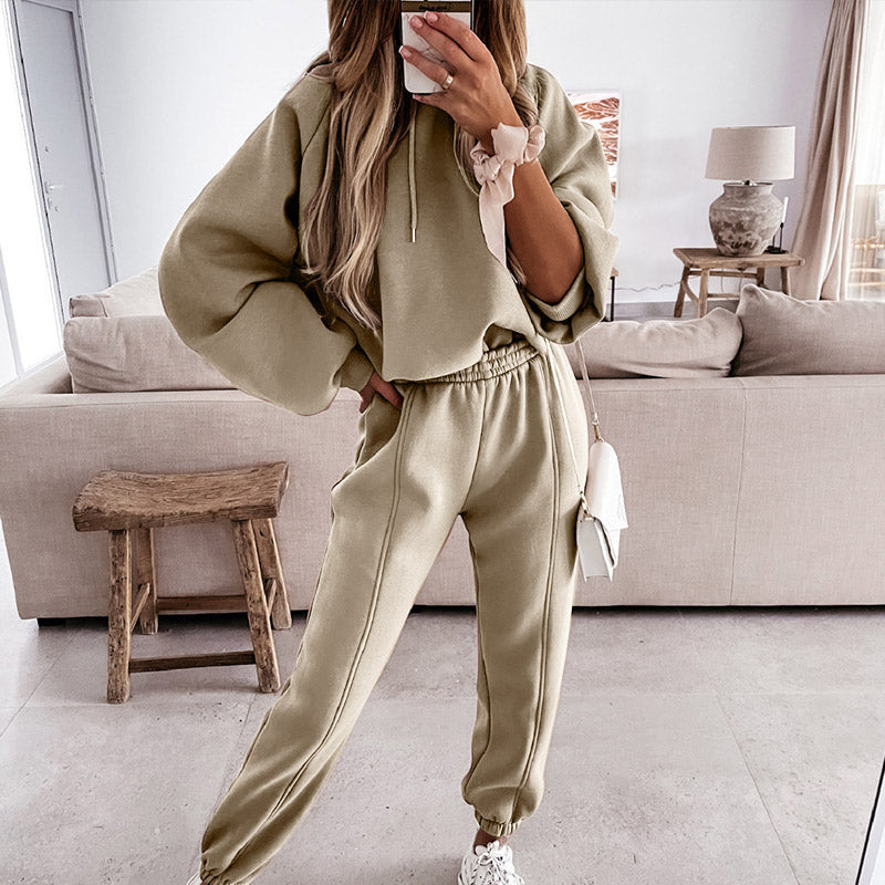 Comfy - Comfortable 2-piece jogging suit for women