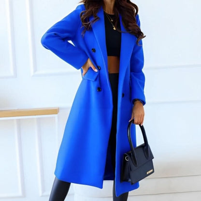 Sophisticated coat with double button closure for women