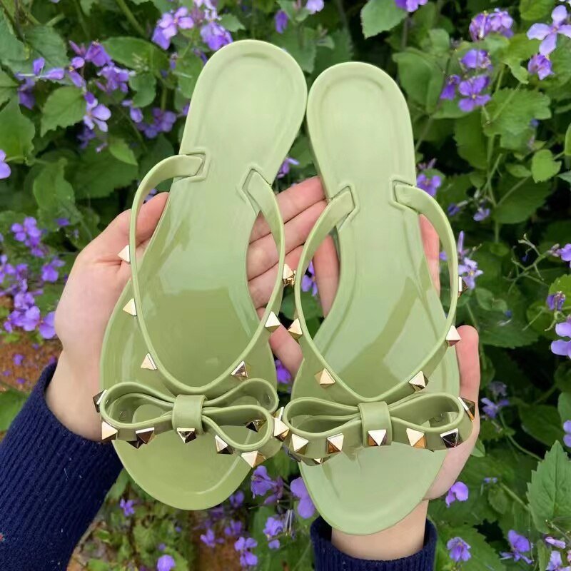 Studded bowknot flip-flops sandals